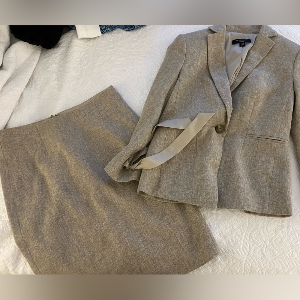 Ann Taylor Tan Blazer and Skirt Ensemble